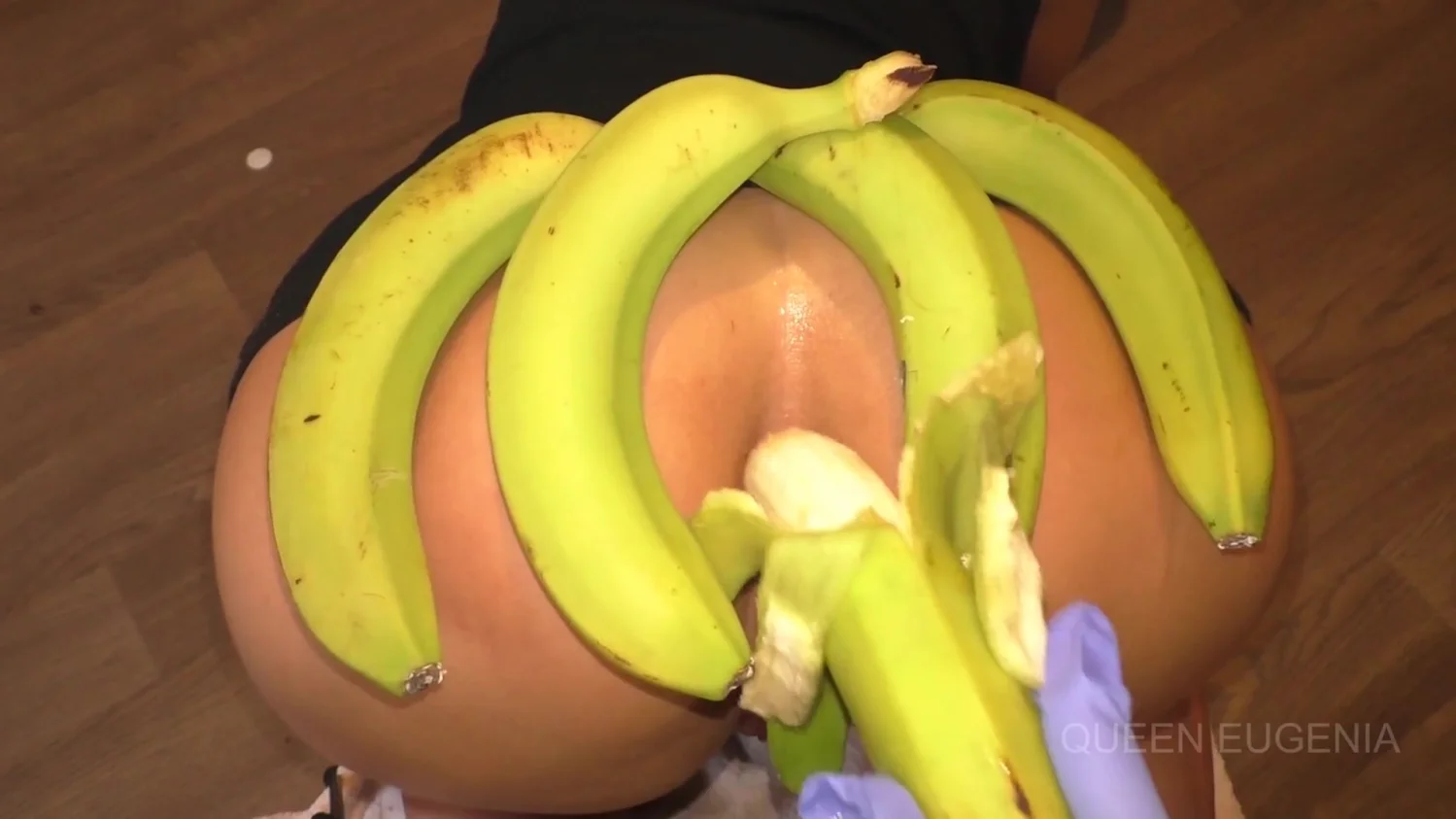 Do you want an anal dessert?
